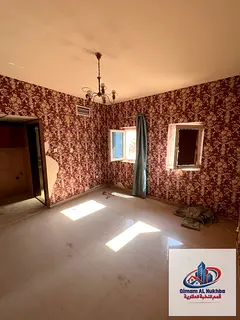 Excellent studio apartment featuring a separate kitchen, central gas supply, and a spacious, tidy, a
