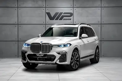 BMW X7 | xDrive50i Exclusive | GCC Specs | Warranty Available
