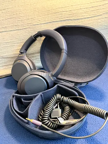 Sony WH-1000XM4 Wireless Noise Cancelling Headphones with Case and Cables