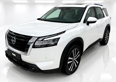 2024 Nissan PATHFINDER photo 2