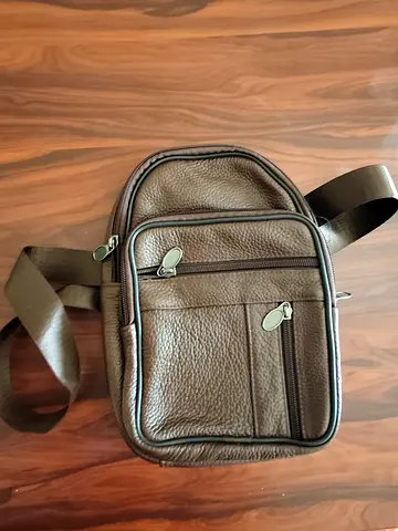 Brown leather crossbody/shoulder sling bag - compact everyday bag
