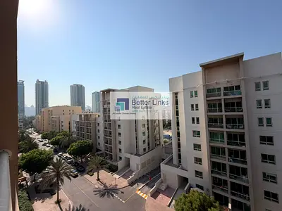 Spacious 1BR | Gym & Pool | Community View |