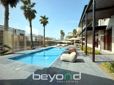 Prime Location | Single Row | luxurious Facilities