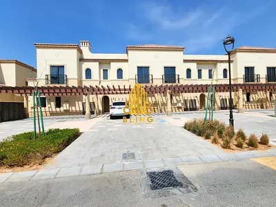 3-BEDROOM TOWNHOUSE | PEACEFUL COMMUNITY |
