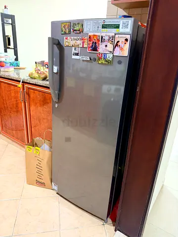 Single-door stainless steel fridge in good working condition