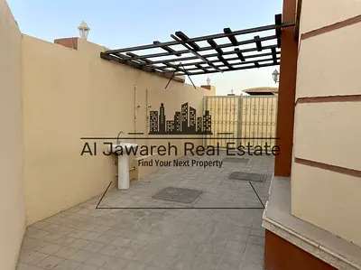 فيلا 3 غرف و 2 حمام وباركن خاص لسيارتين \المقطع\