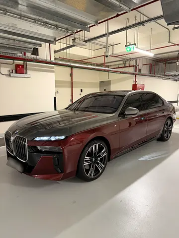 2023 Two Tone BMW 740i M Sport GCC, Warranty 2028