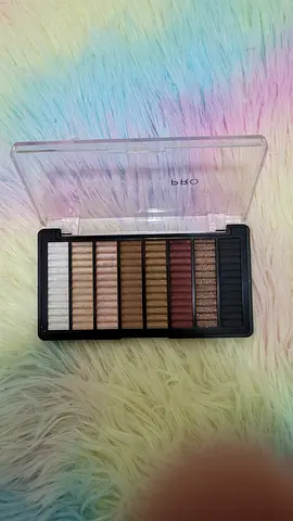 Revolution Pro Eyeshadow Palette