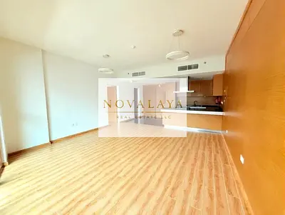 شقة فسيحة من غرفتي نوم | Xanadu Residence 2 | الوصول إلى الشرفة والمسبح
