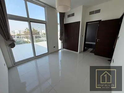 3BR VILLA | UNFURNISHED | VACANT