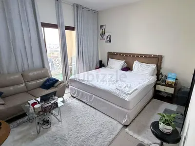 Hotel style master room / Luxury Furnished / Middle floor / Near Train + Mall / Al Barsha