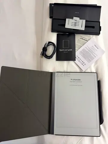 reMarkable 2 e-ink Tablet with Marker and Sleeve - Perfect Condition
