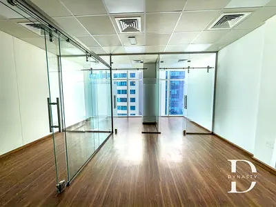 Fitted / Unfurnished / Near Metro / Canal View