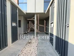 Single Row | Spacious Layout | Bright Interiors65253351537