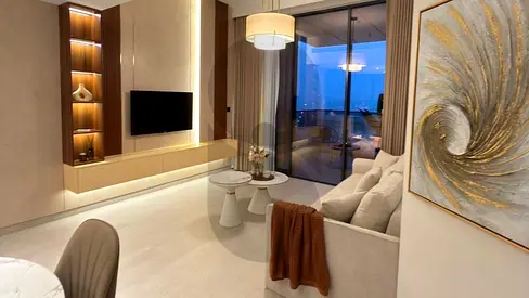 Brand New 1BR | Panoramic Creek View | Business Bay