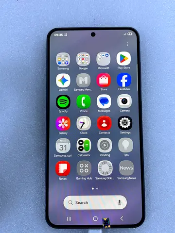 Samsung Galaxy s25.