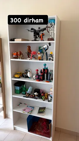 White tall bookcase / shelving unit - 6 shelves