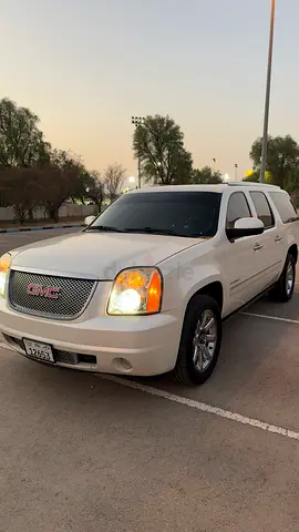 2010 GMC Yukon XL Denali GCC Specs