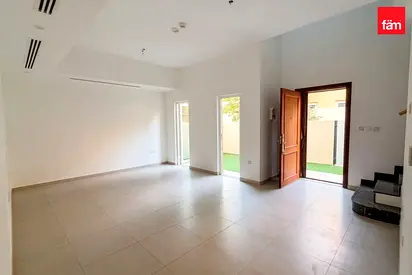 Single Row | Corner Unit | Close To Amenities