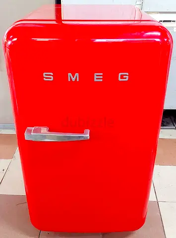 Red SMEG 50's Retro Style Single Door Refrigerator 122L