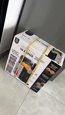 Brand New Slushie maker “negotiable”