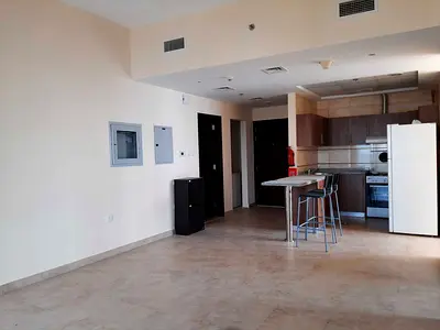 UNFURNISHED | HUGE | ONE BEDROOM + STUDY HALL