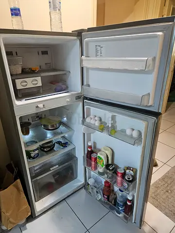 Refridgerator