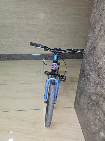 Used blue hybrid/commuter bicycle - good condition