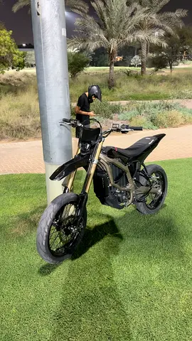 SURRON ULTRABEE 2025 + SUMOS (WITH GOOD HELMET AND CHEST PROTECTOR)