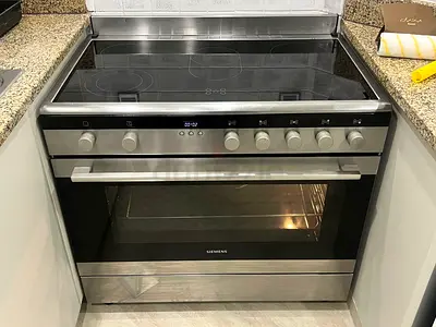 Siemens 5 burner electric ceramic cooker size 90cm