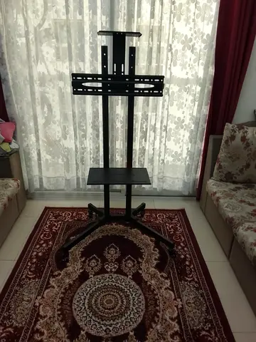 TV Stand - Excellent Condition