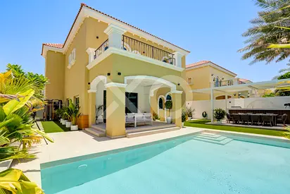 FULLY UPGRADED | DOWNSTAIRS BEDROOM | VOT