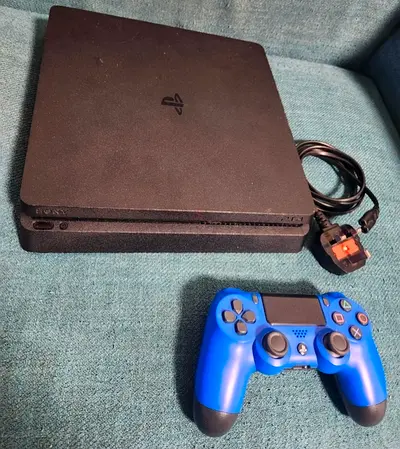 PS4 Slim with controller (great condition)