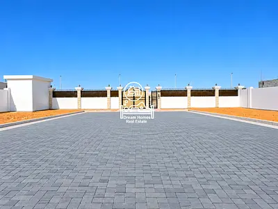 Nice, clean 8 bed villa for rent in Shakhbout city