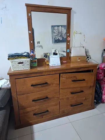 Dressing table