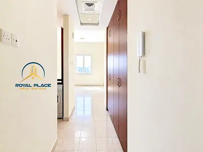 CHILLER FREE | NEAR METRO | OPEN KITCHEN