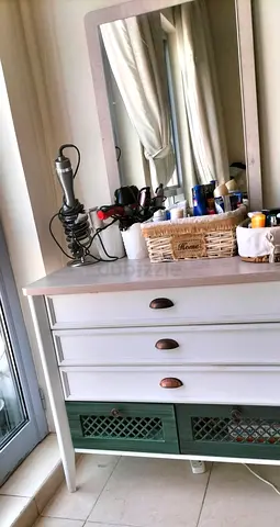 Art deco dressing table with drawers