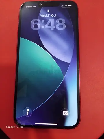 Iphone 13 100 percent battery with small crack on screen