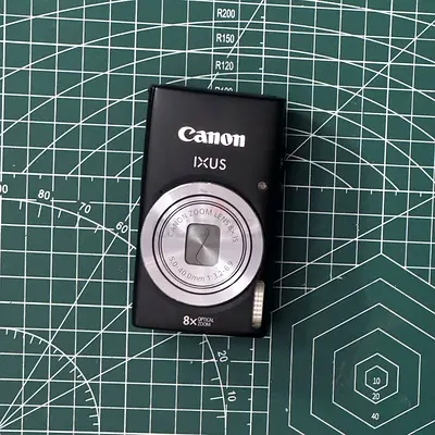 Canon Ixus 132