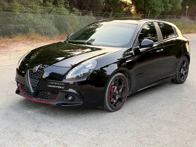2020 Alfa Romeo Giulia Veloce GCC Specs - Sporty, Well-Maintained
