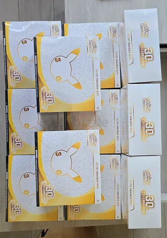Pokemon 30th anniversary ETB