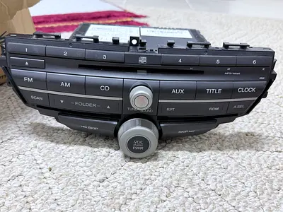 Used Car Stereo Head Unit with CD, 2008AM/FM, AUX (هواندا OEM-style)