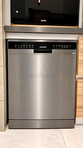 Siemens iQ300 Dishwasher – Excellent Condition