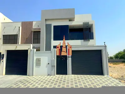 Brand new 5Bed room Hall Majlis free hold all nationality
