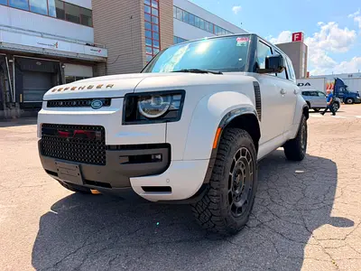 2026 Land Rover Defender 110 Octa P635 - Canadian Specs
