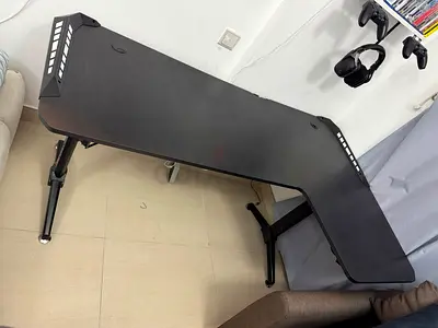 L-shaped black gaming/office desk - sturdy and in good condition