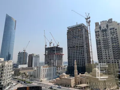 CANAL VIEW | SPACIOUS | VACANT