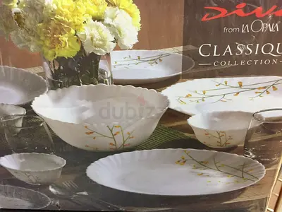 La Opala Classic white floral dinnerware set — plates and bowls (new in box)