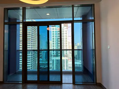 Available I Lake View I Unfurnished