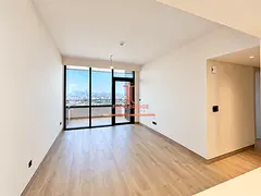 Mid Floor | Skyline View | Smart Home